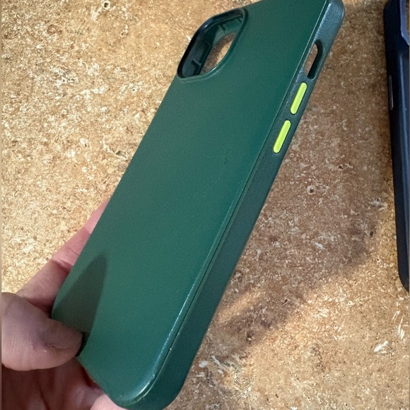 iPhone 14 case bundle - Picture 6 of 9